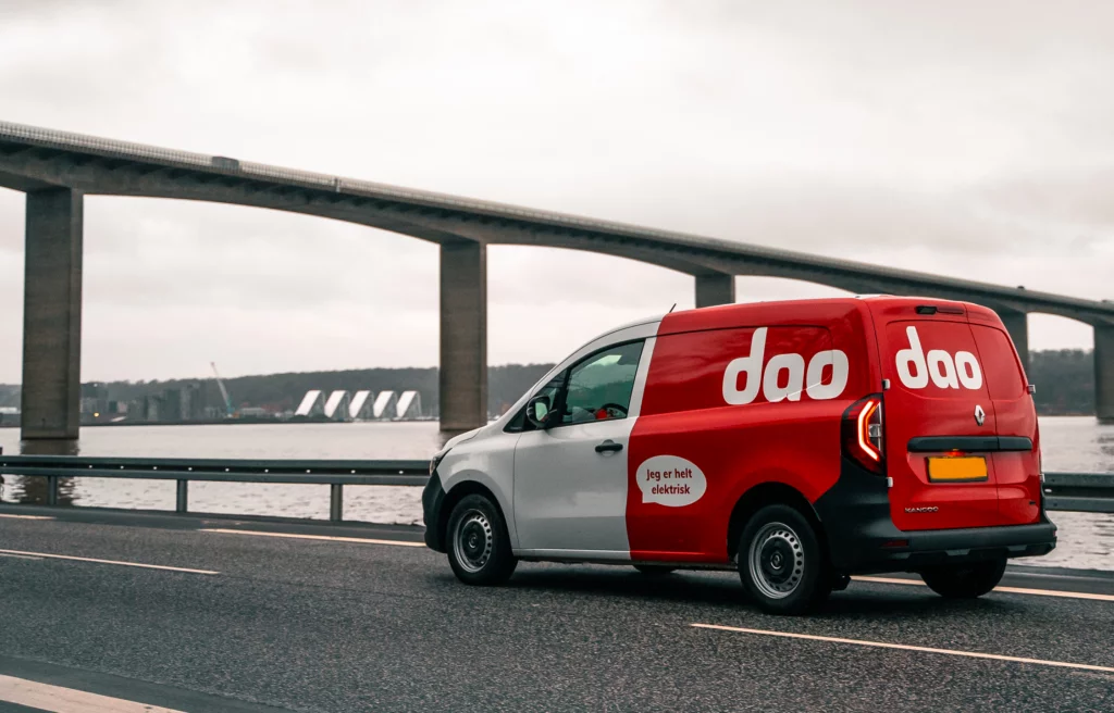 dao distributionsbil ved depotet